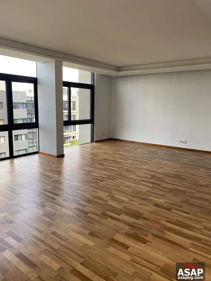 Nice Apartment with Garden View for Rent in the WaterWay Nice Apartment with Garden View for Rent in the WaterWay