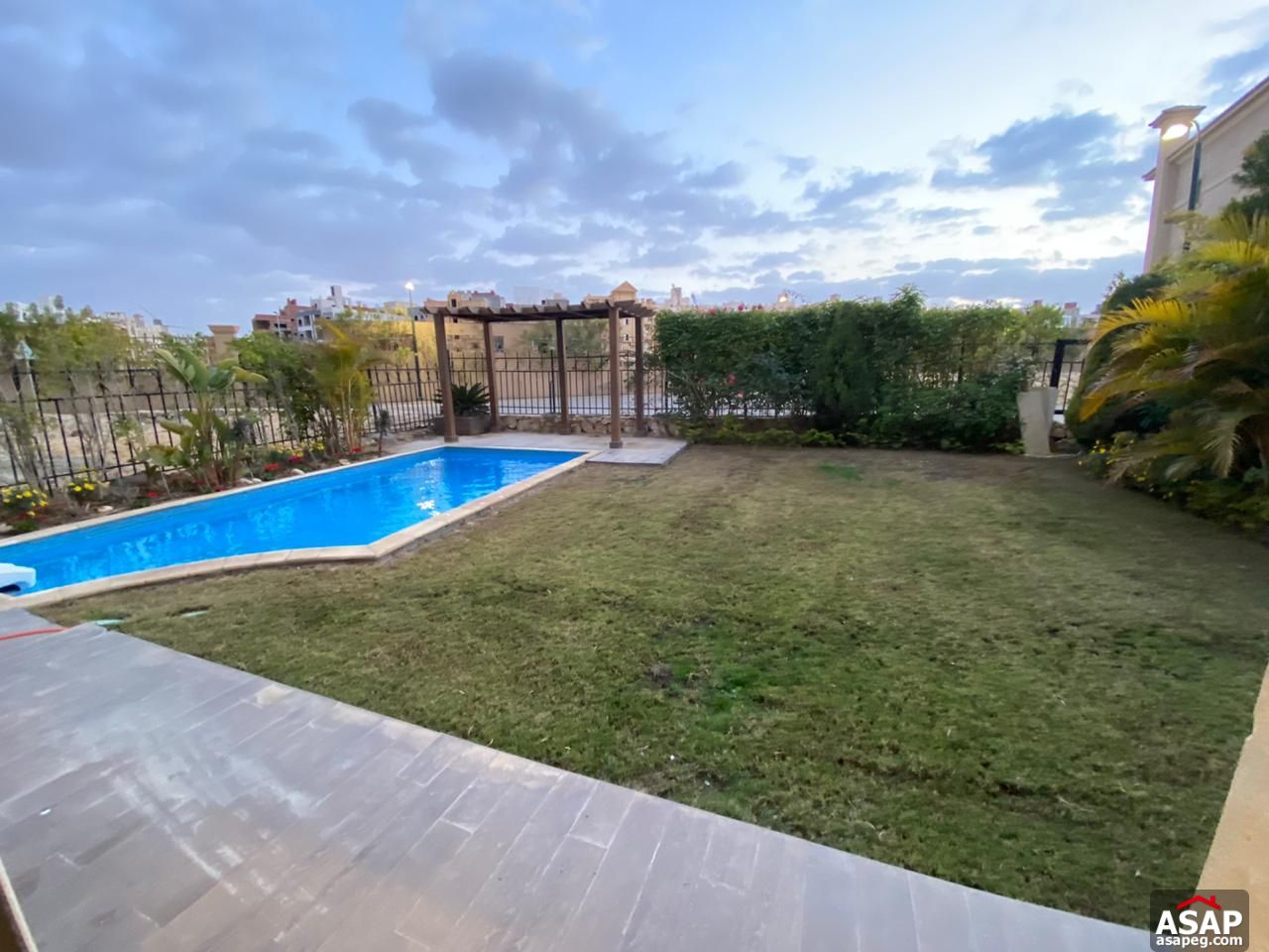 Twin House with Swimming Pool for Rent in Katameya Dunes