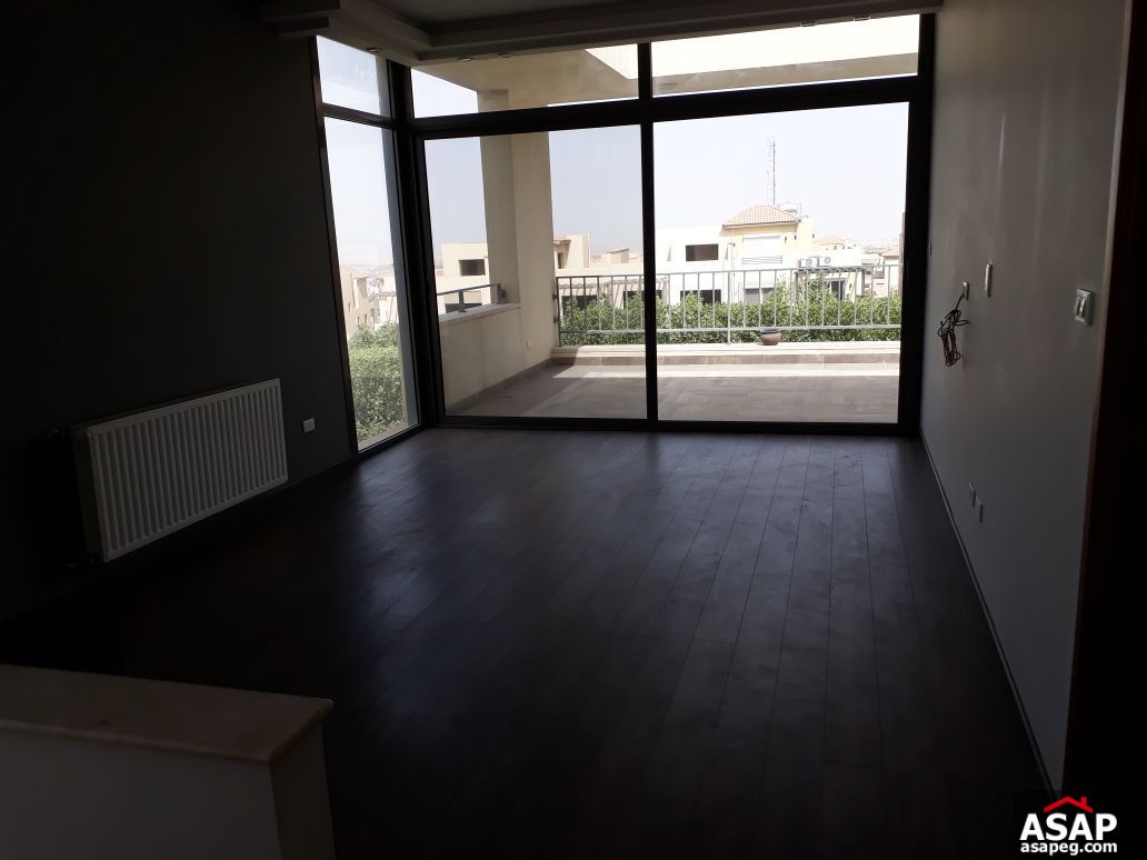 Twin House with Garden for Rent in Allegria