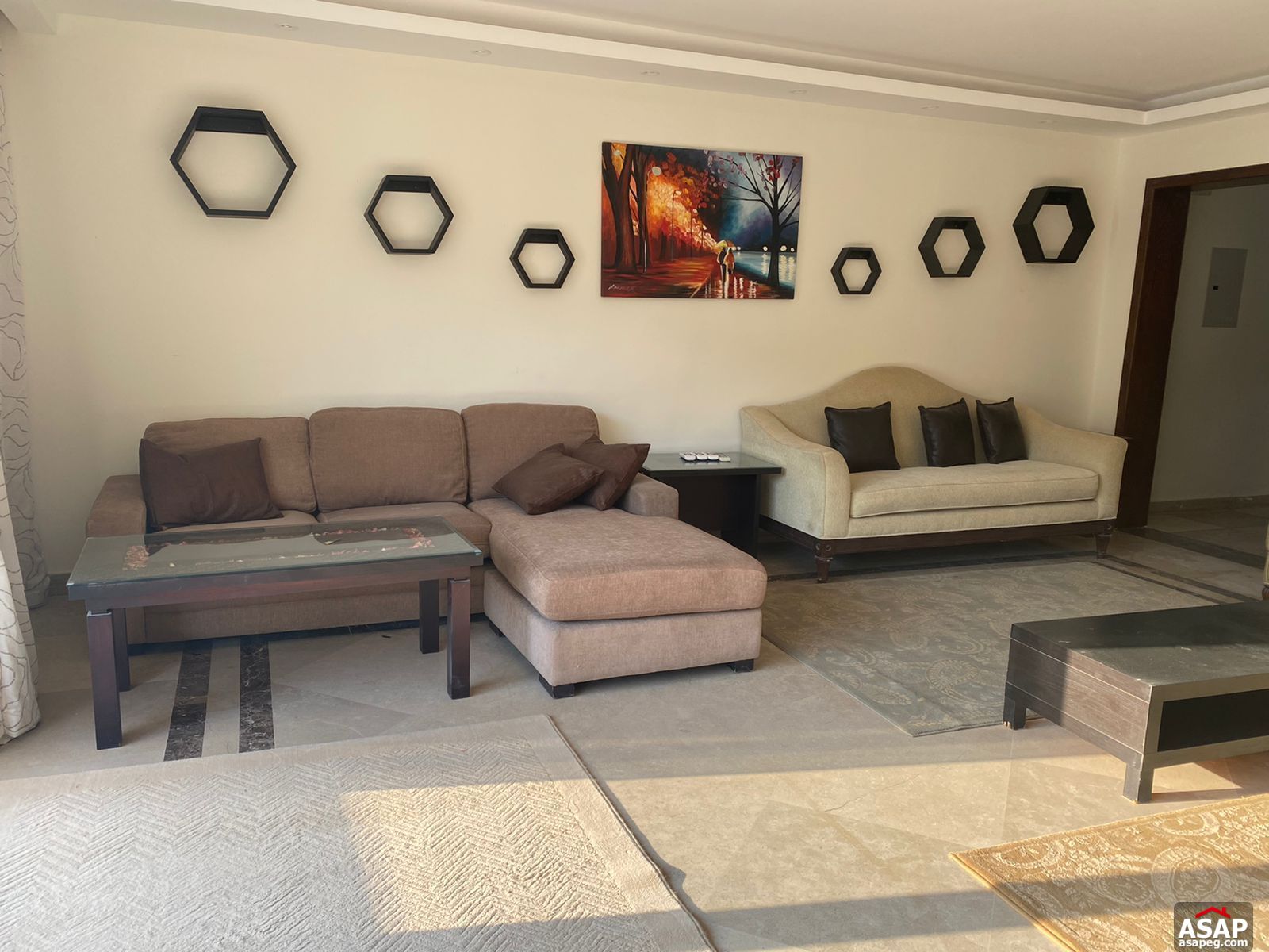 Apartment for Rent in the Square