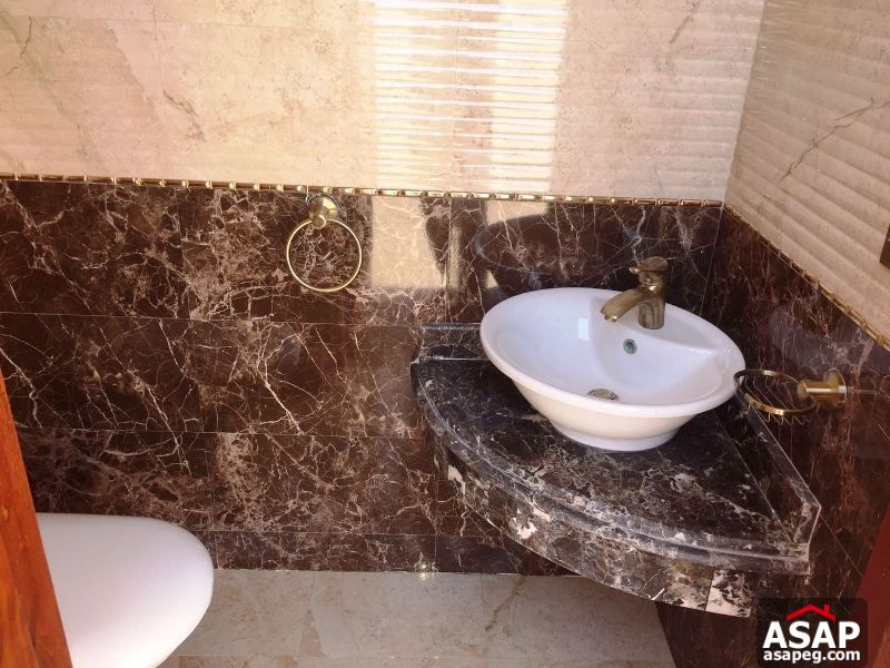 Villa for Rent in 6 October with a nice garden