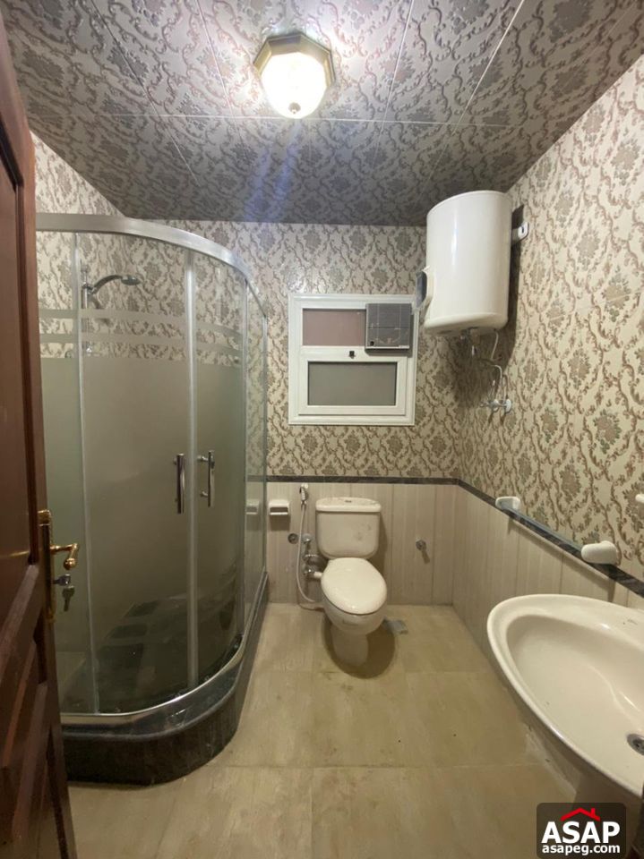 Apartment for Rent in the Square