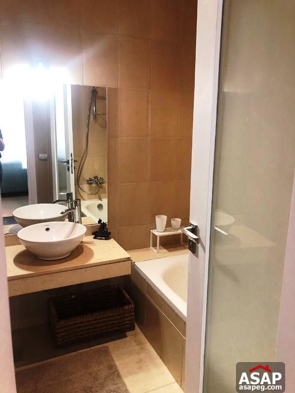 Penthouse for Rent in the Village Palm Hills