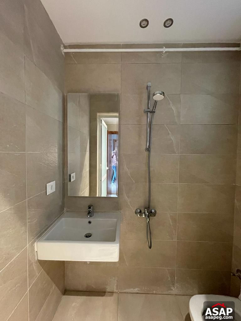 Triplex for Rent in Eastown Sodic Triplex for Rent in Eastown Sodic