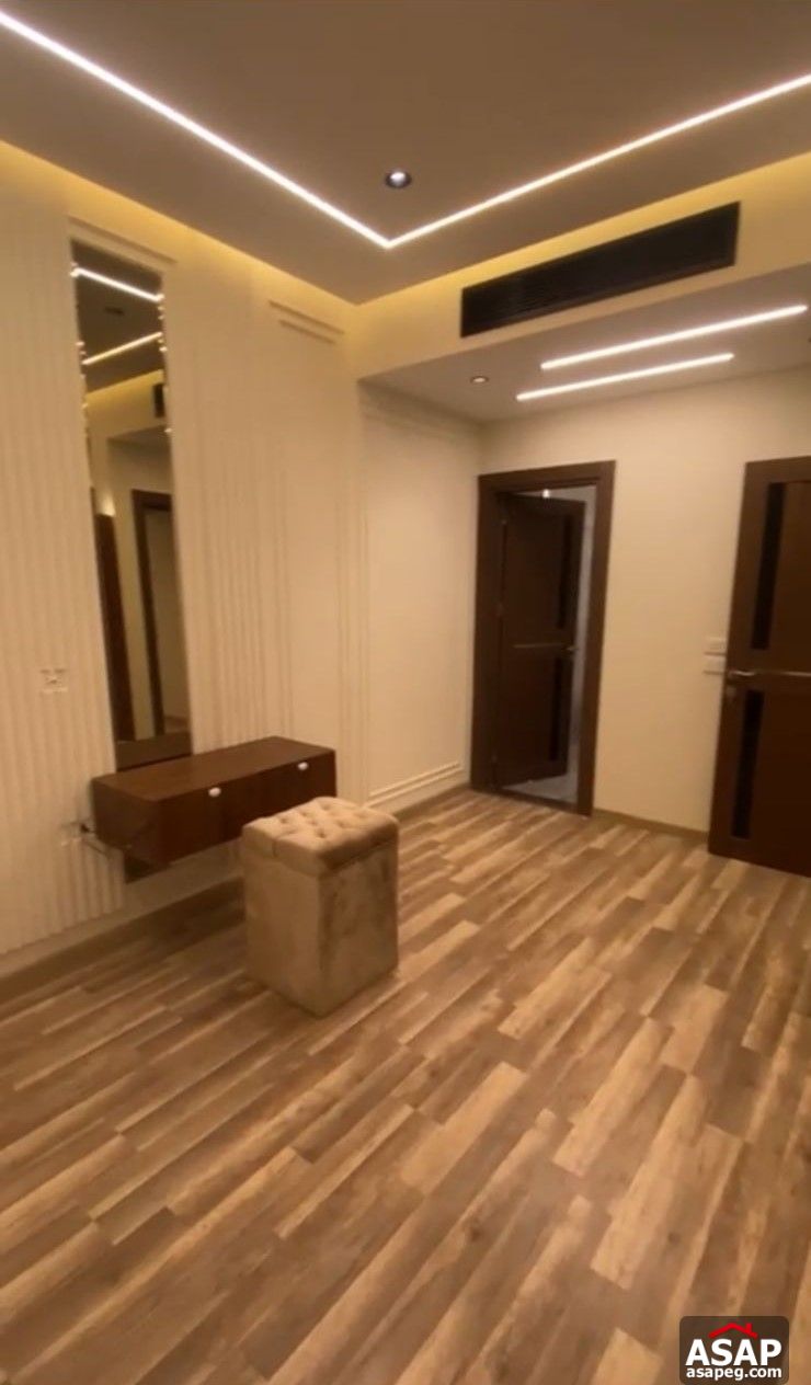 Furnished Apartment for Rent in Hyde Park Furnished Apartment for Rent in Hyde Park