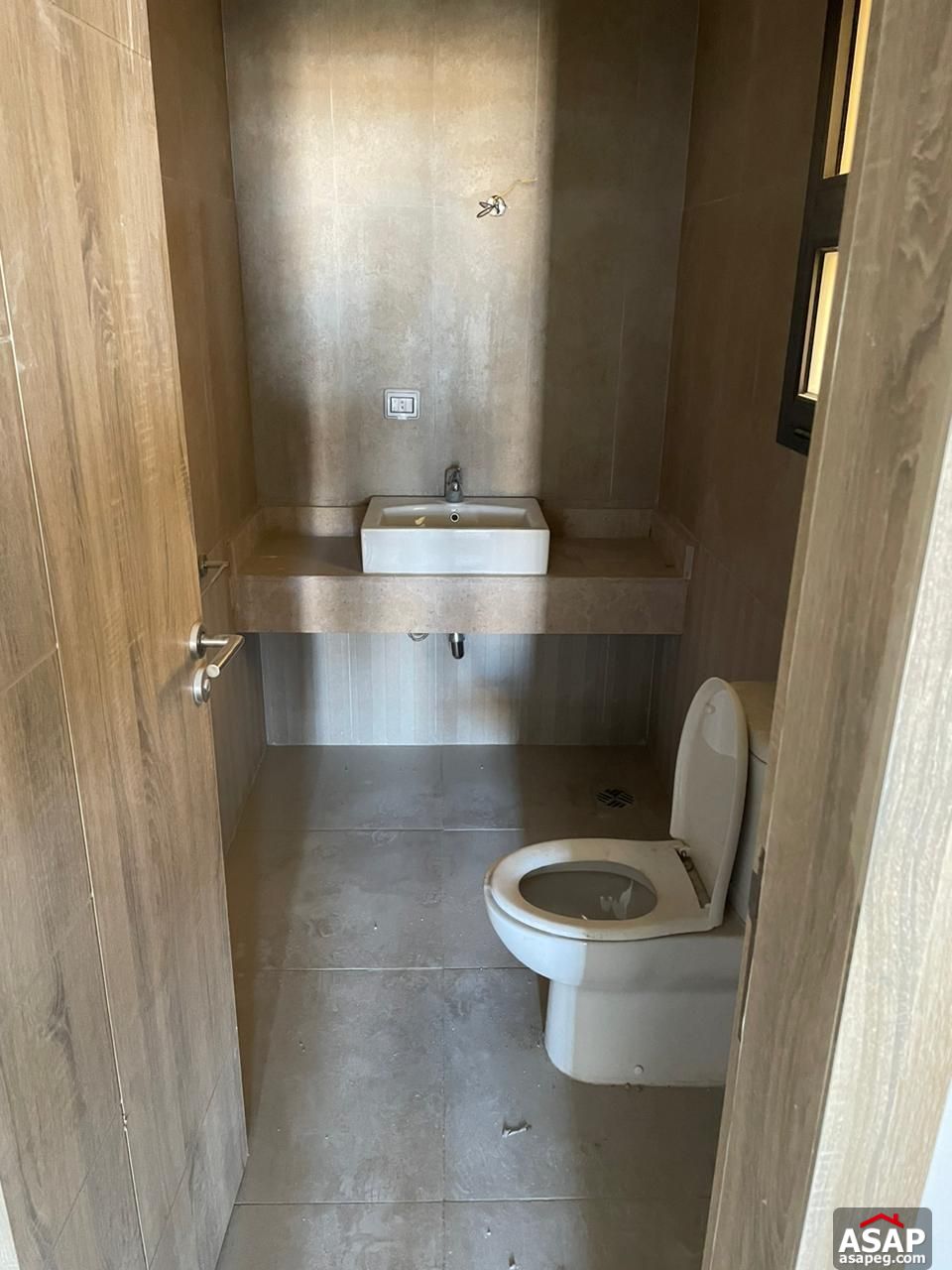 Finished Penthouse for Sale in Fifth Square Finished Penthouse for Sale in Fifth Square