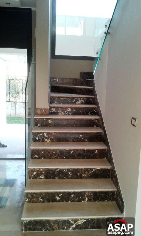 Town House with Private Garden in Allegria Town House with Private Garden in Allegria