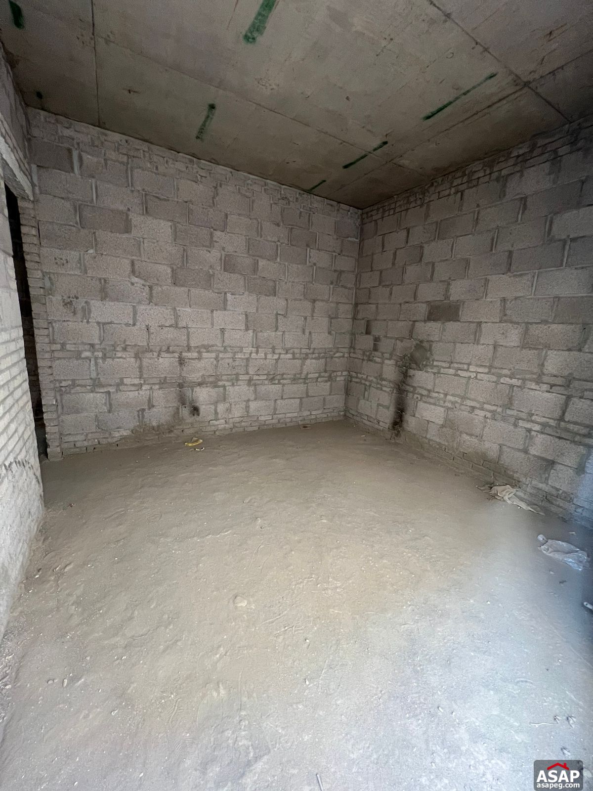 Apartment with Pool for Sale in Lake View Residence Apartment with Pool for Sale in Lake View Residence