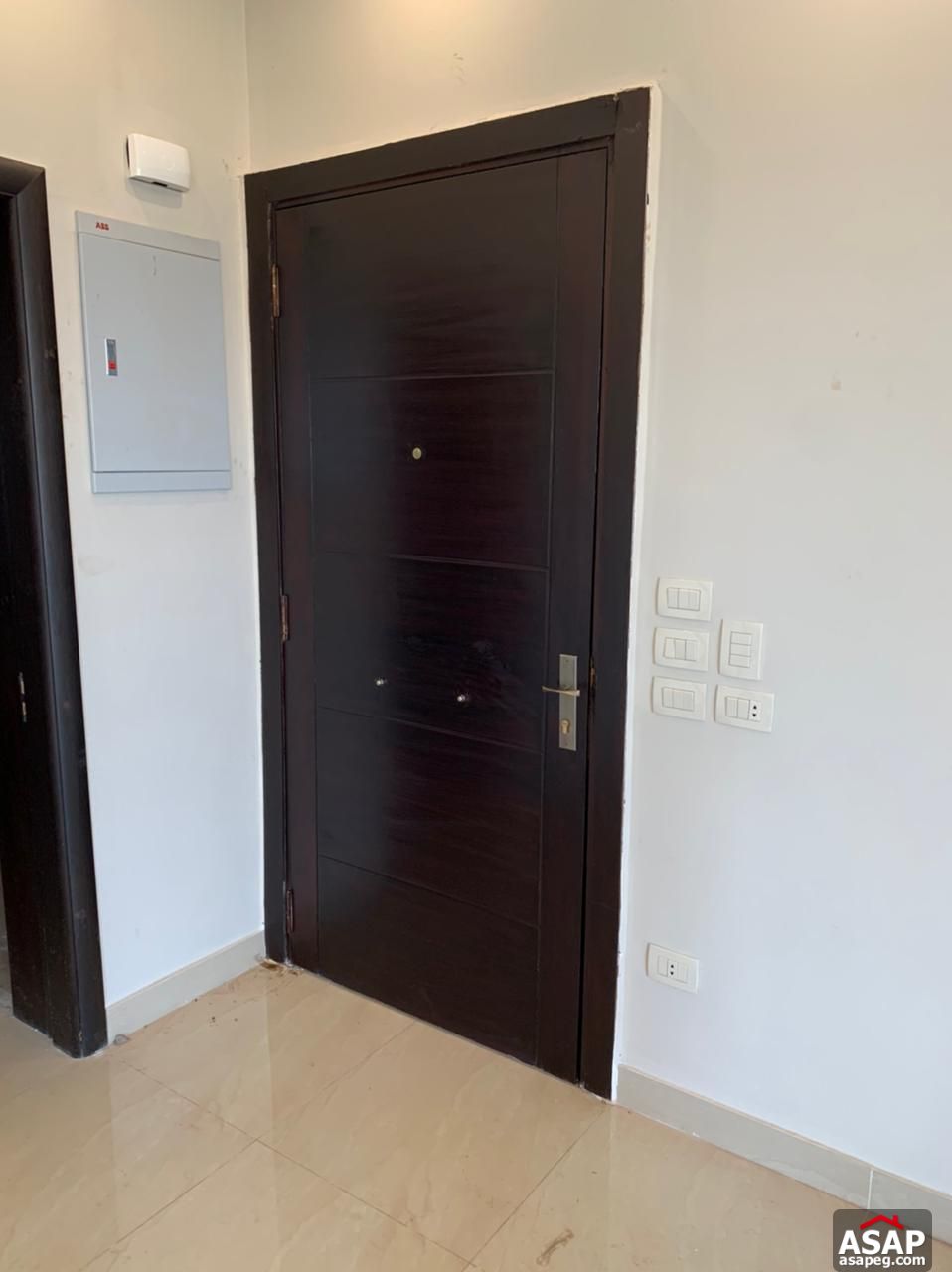 Apartment for Sale in Village Gate Apartment for Sale in Village Gate