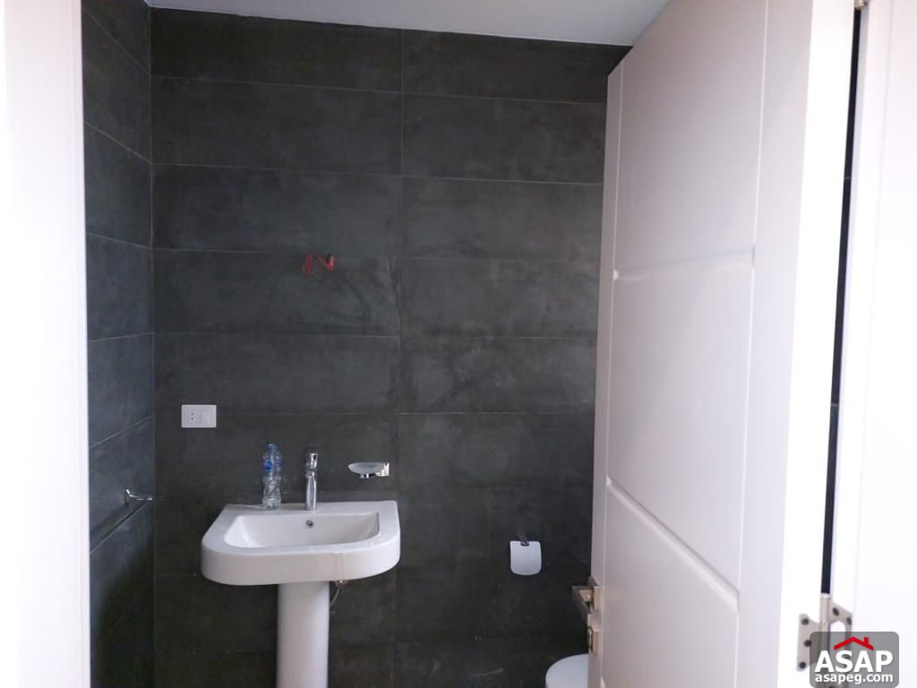 Apartment in Eastown Compound for Rent Apartment in Eastown Compound for Rent