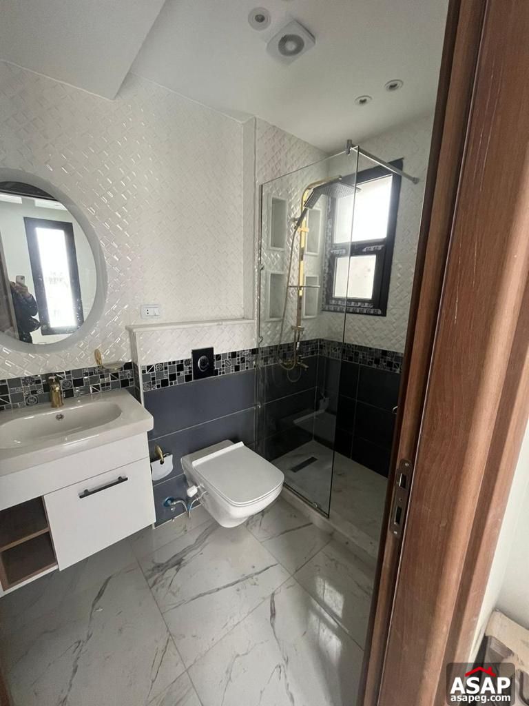 Triplex for Rent in Eastown Compound Triplex for Rent in Eastown Compound