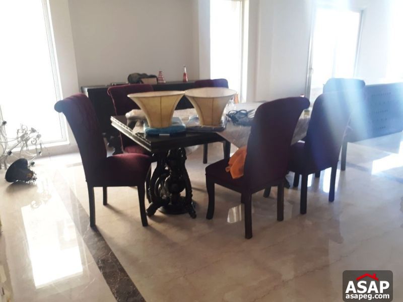 Villa for Rent in Sheikh Zayed Villa for Rent in Sheikh Zayed