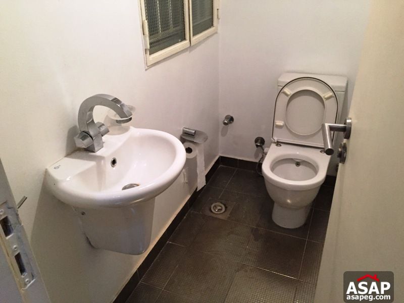 Apartment for rent in Garden City Apartment for rent in Garden City