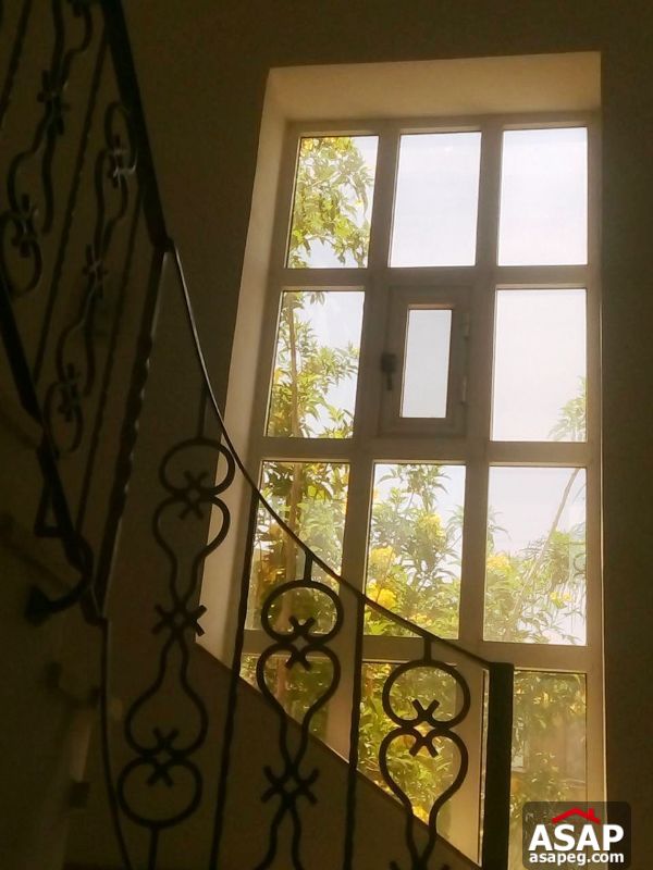 Villa with Garden for Rent in Rehab