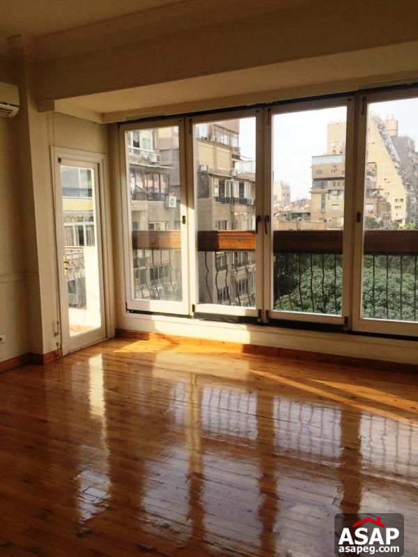 Flat with Nile View in Zamalek