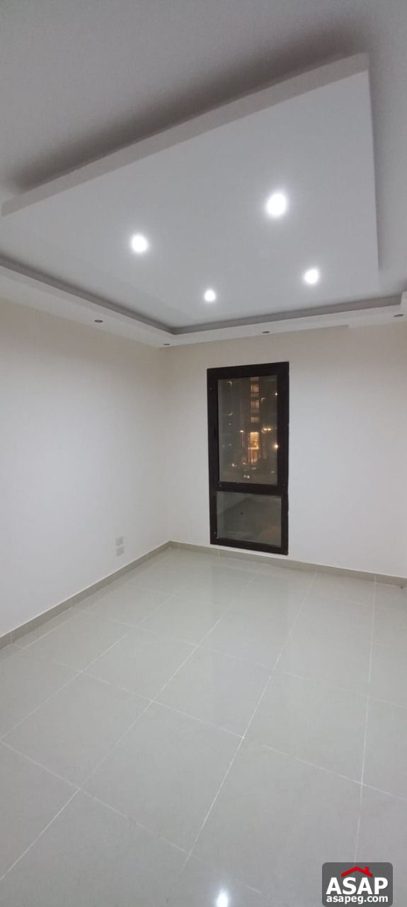 Apartment for Sale in Eastown Compound Apartment for Sale in Eastown Compound