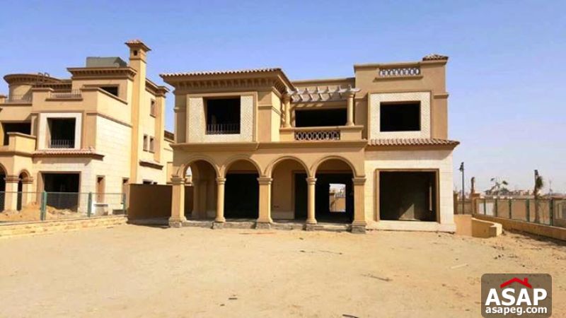 Stand Alone with Big Garden for Sale in Le Reve - New Cairo