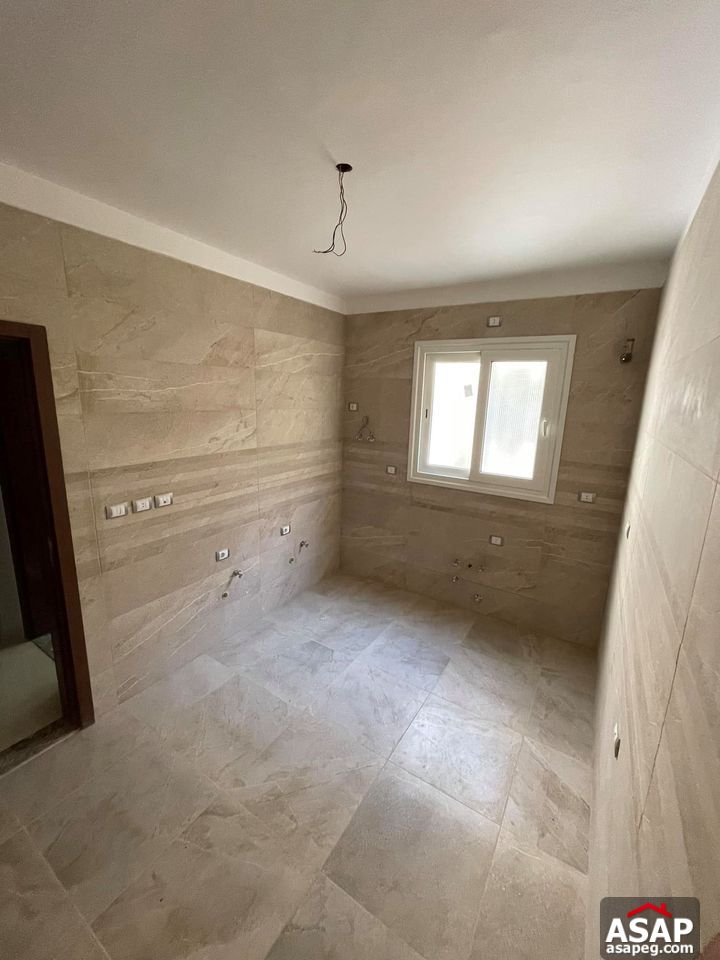 Apartment for Rent in Regent's Park Compound Apartment for Rent in Regent's Park Compound