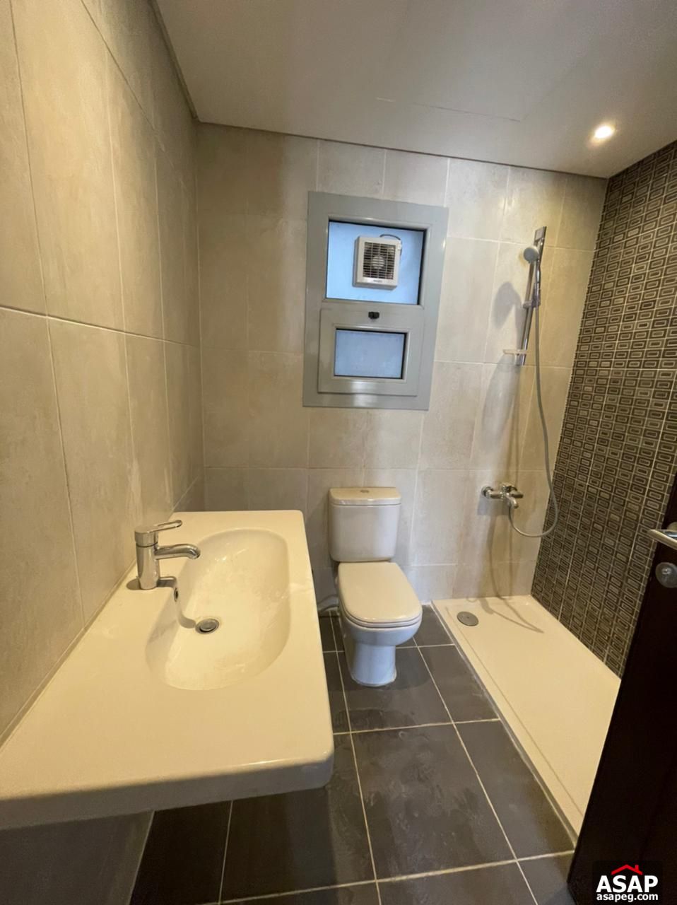 Apartment for Rent in CFC