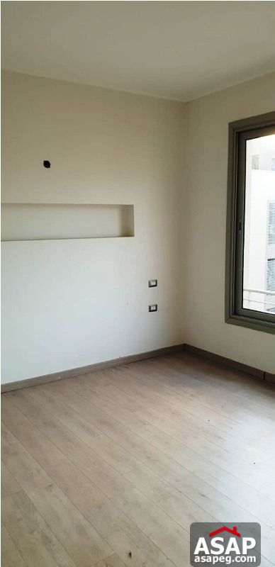 Penthouse in Village Gate Palm Hills for Rent