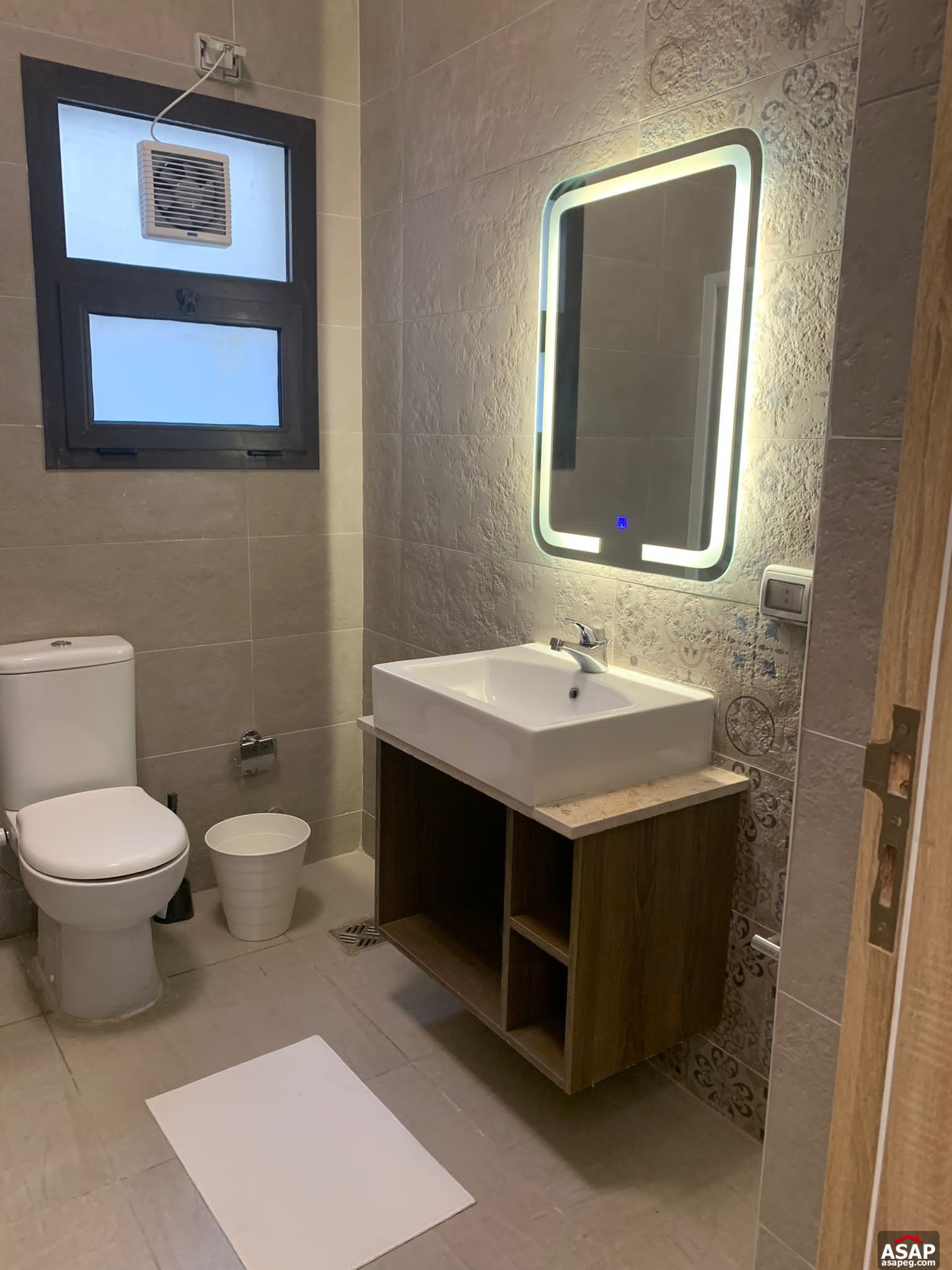 Furnished Penthouse for Rent in Fifth Square Furnished Penthouse for Rent in Fifth Square