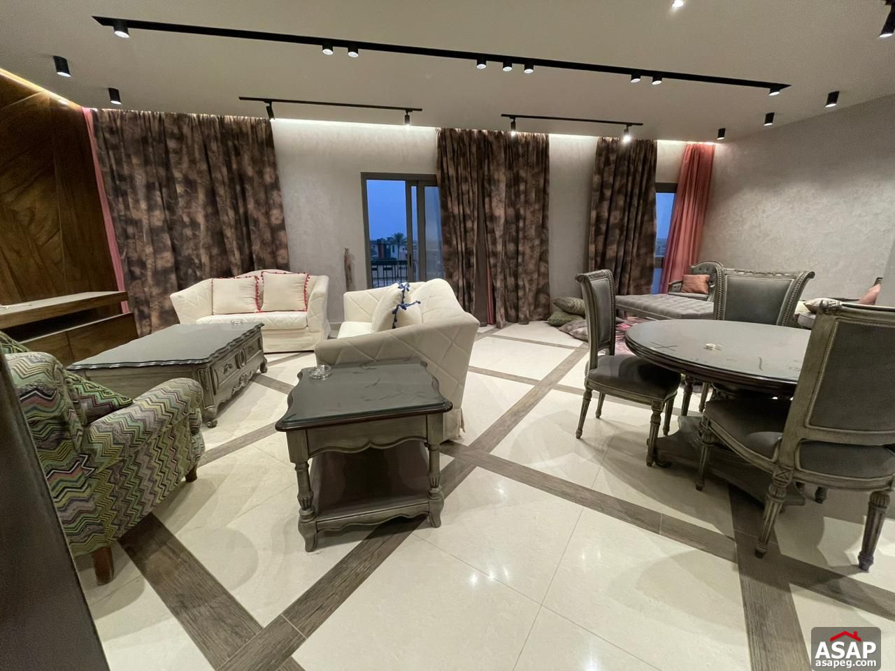 Furnished Apartment for Rent in Eastown Furnished Apartment for Rent in Eastown