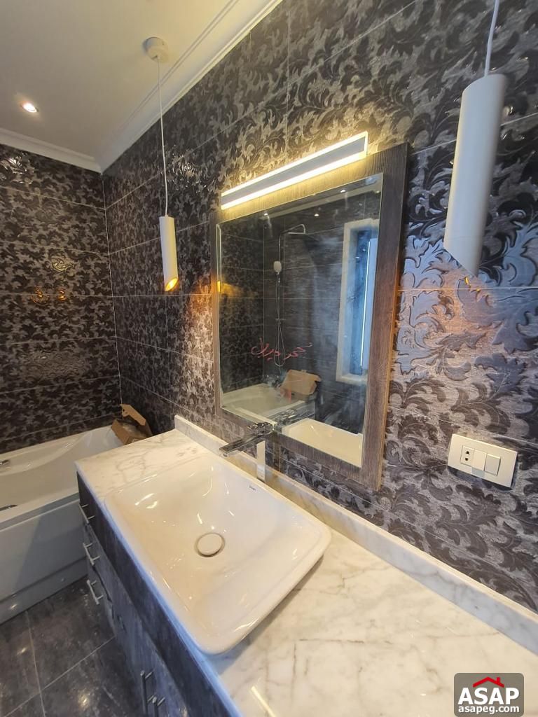 Semi Furnished Apartment for Rent in The WaterWay