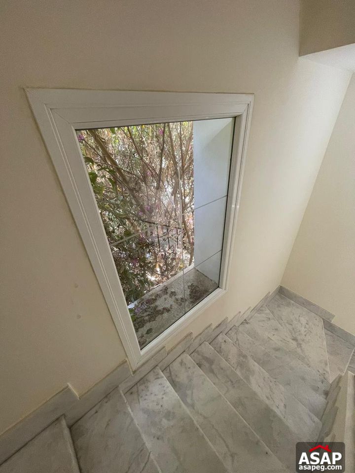 Twin House for Rent in Mountain View