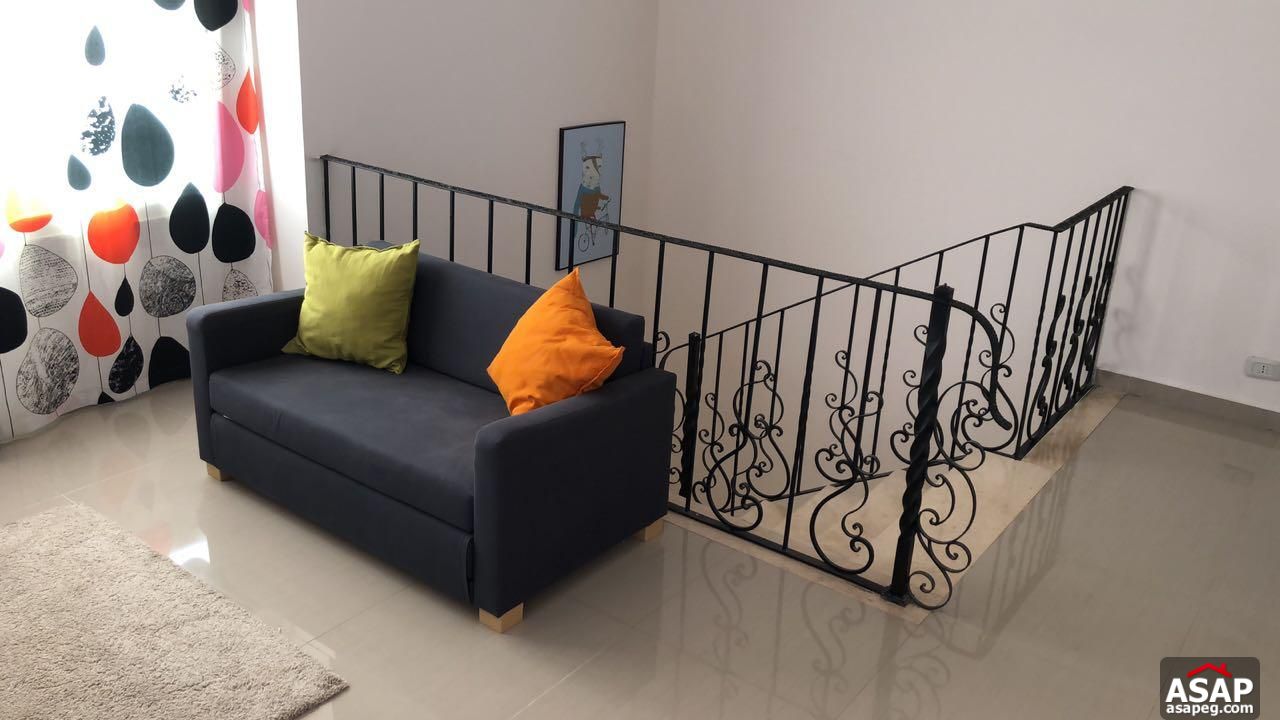 Penthouse for Sale in the Village Palm Hills Penthouse for Sale in the Village Palm Hills