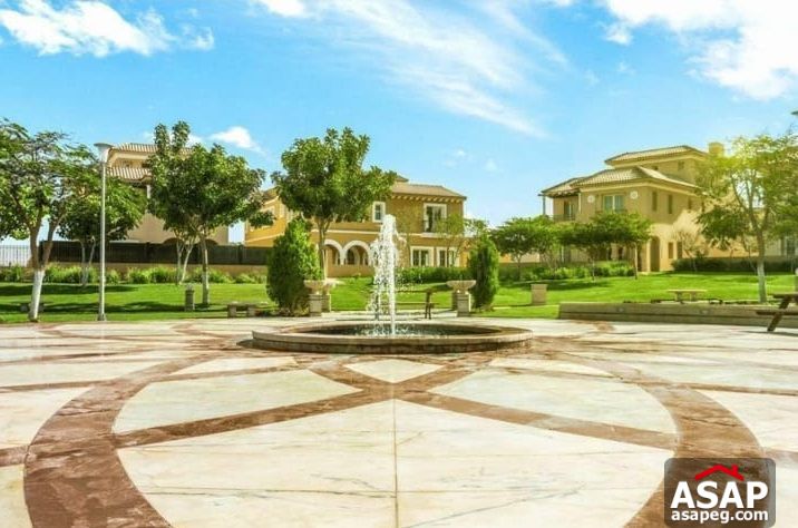 Town House Corner for Sale in Hyde Park Town House Corner for Sale in Hyde Park