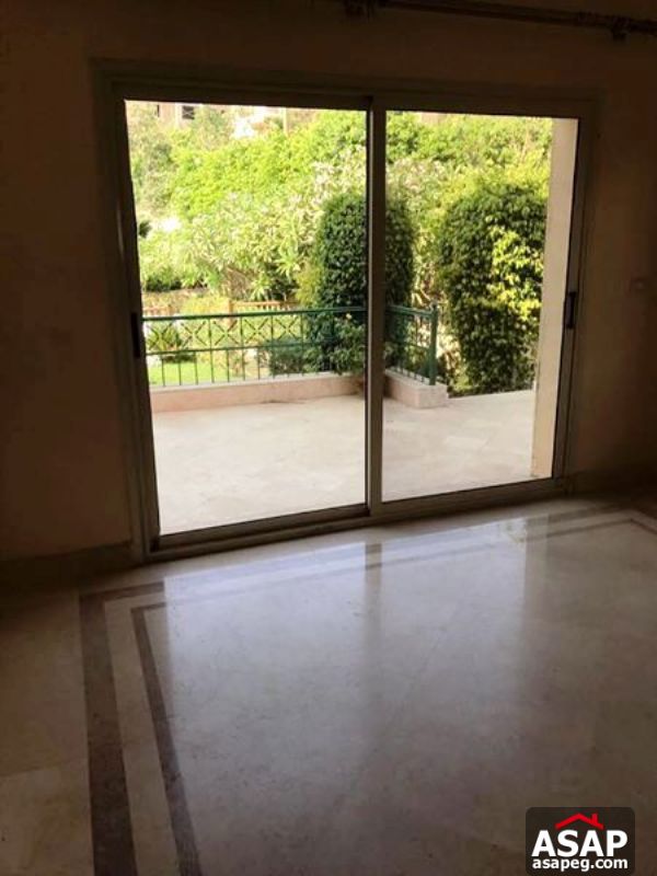 Villa with Big Garden for Rent in New Cairo