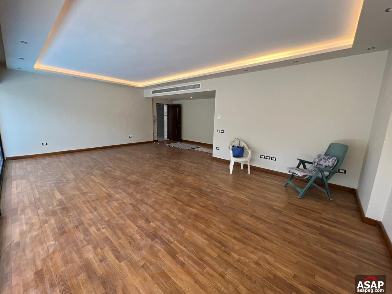 Ground Floor with Pool in Lake View Residence Ground Floor with Pool in Lake View Residence