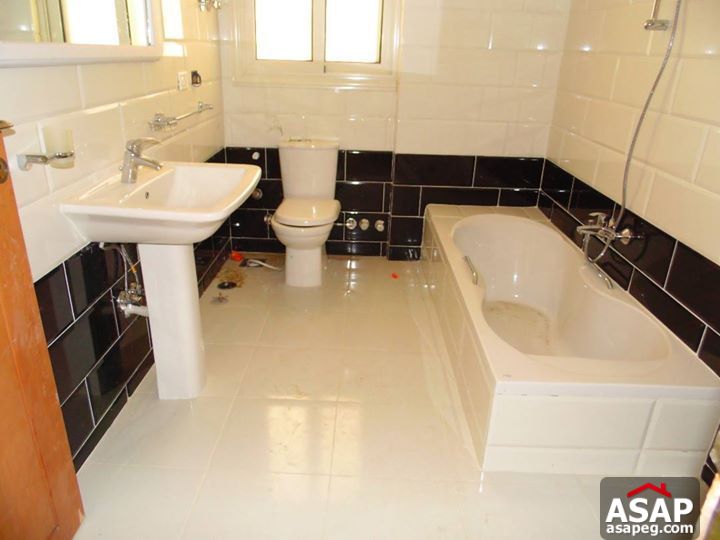 Duplex with Garden in New Cairo for Rent