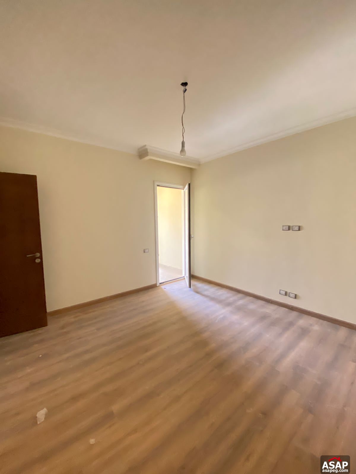 Penthouse with Lake View for Sale in Regents Park Penthouse with Lake View for Sale in Regents Park