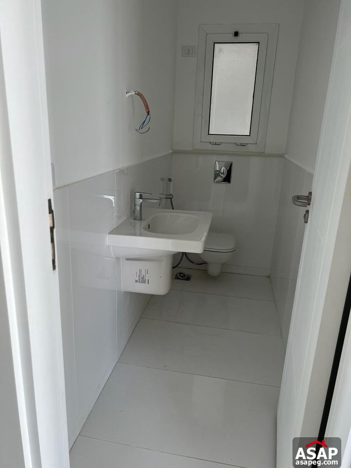 Semi Furnished Apartment for Rent in Hyde Park Semi Furnished Apartment for Rent in Hyde Park