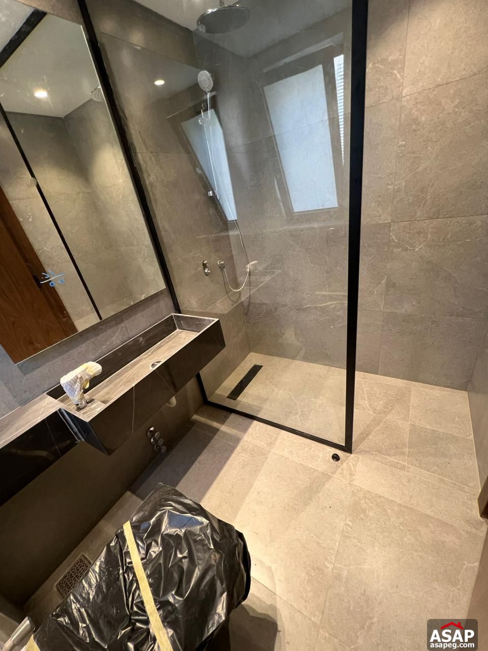 Penthouse for Rent in Lake View Residence Penthouse for Rent in Lake View Residence