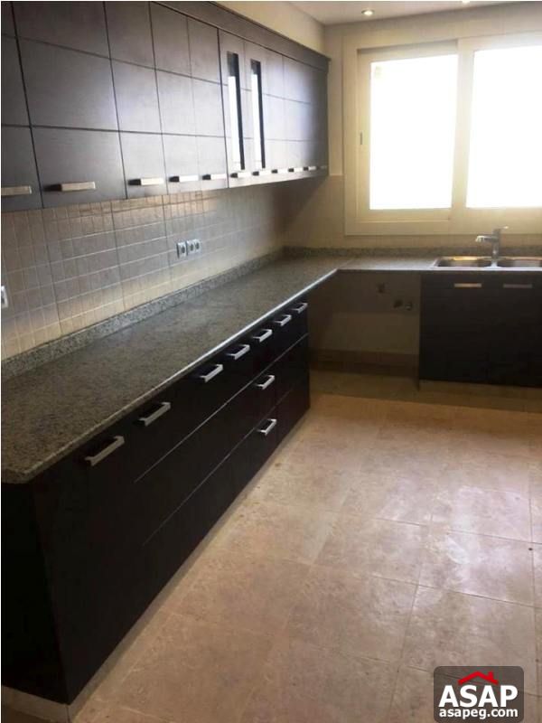 Ground Floor for Rent in Uptown Cairo