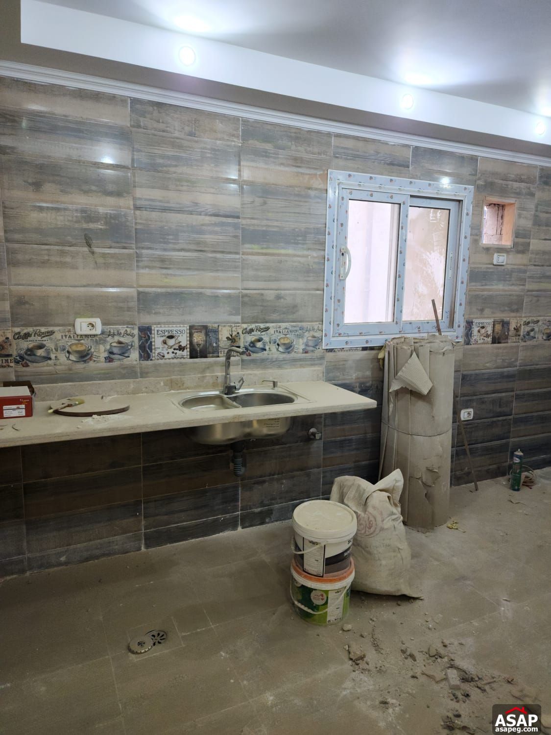 Apartment for Sale in Hyde Park Compound