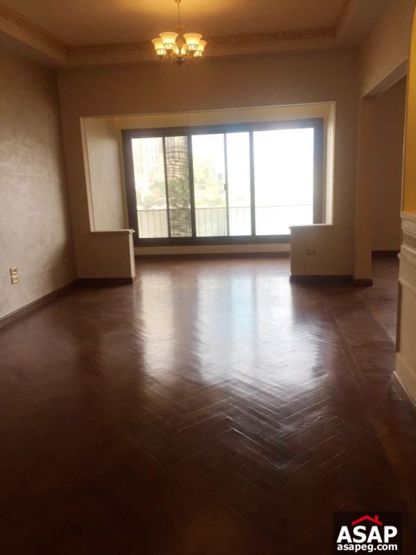 Apartment with Nile View in Zamalek