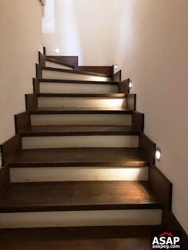 Luxury Villa for Rent in Swan Lake