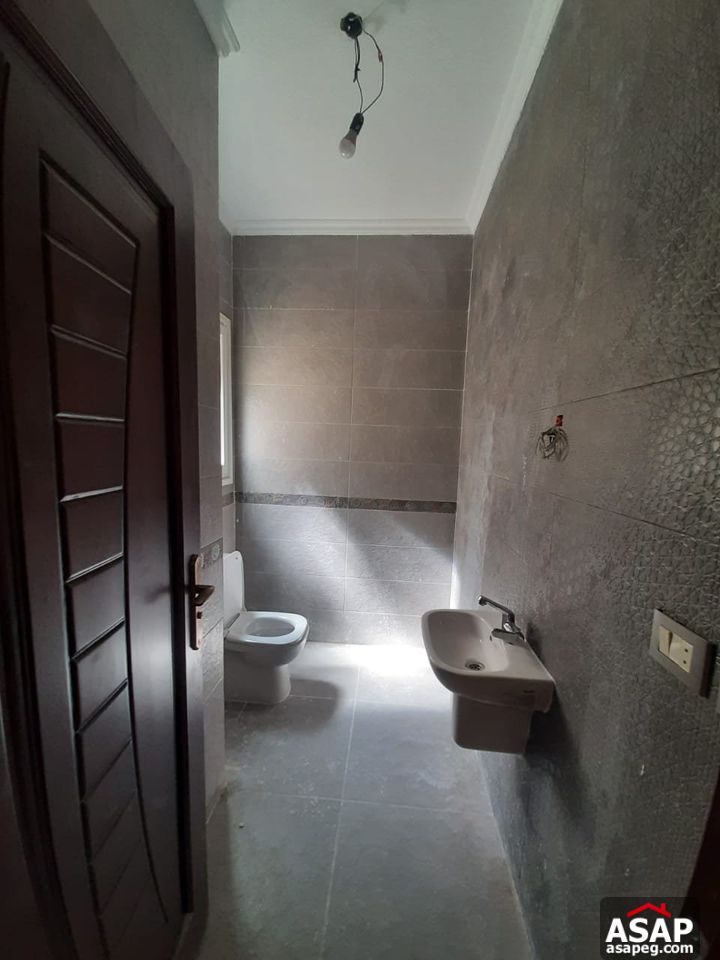 Apartment for Rent in Regent's Park Compound Apartment for Rent in Regent's Park Compound