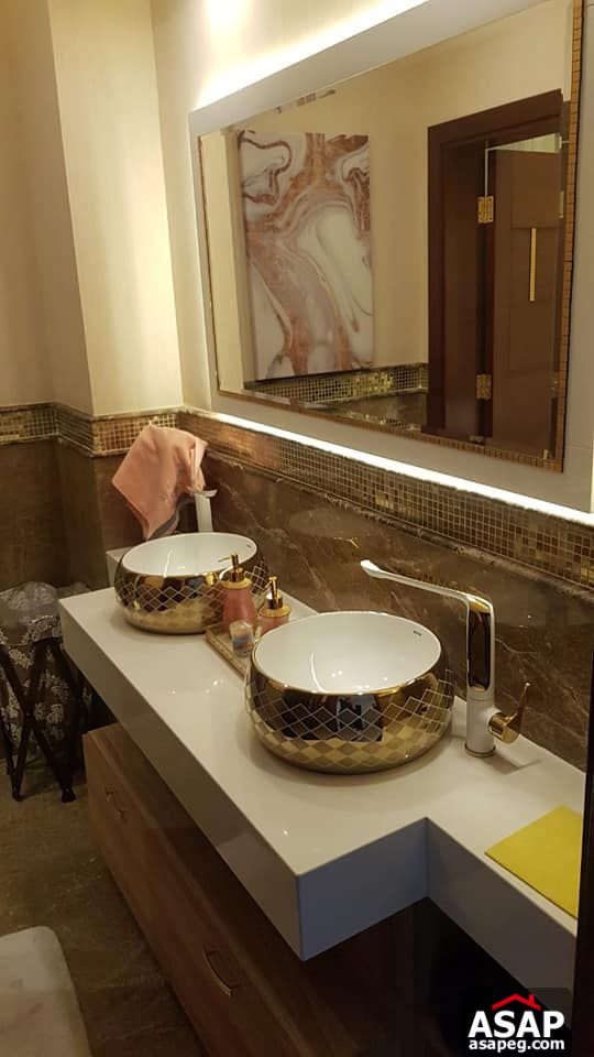 Duplex with Garden for Rent in Eastown