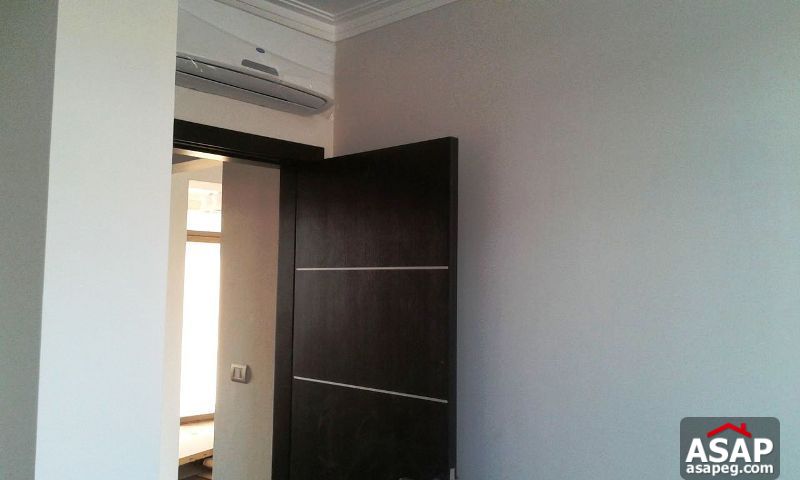 Town House with Private Garden in Allegria Town House with Private Garden in Allegria