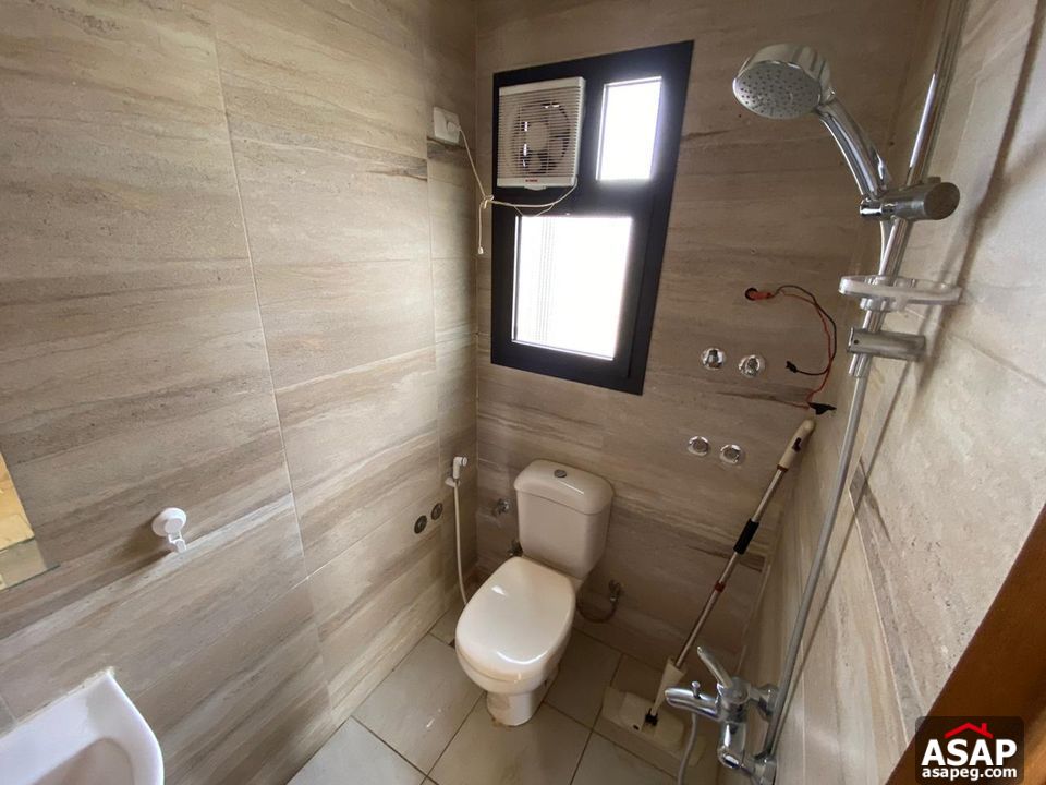 Studio for Rent in Westown Studio for Rent in Westown