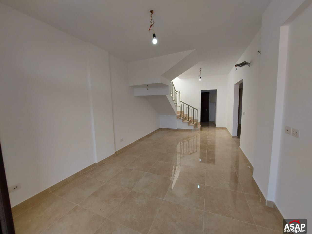 Penthouse for Rent in 5th Square