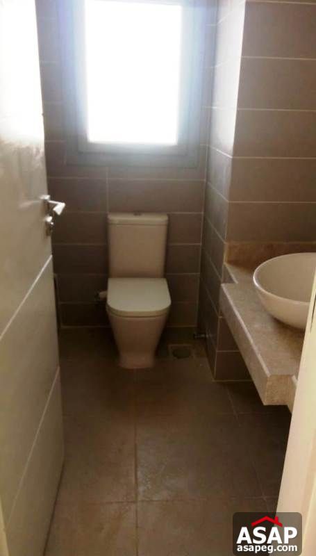 Studio for Rent in Village Gate Studio for Rent in Village Gate