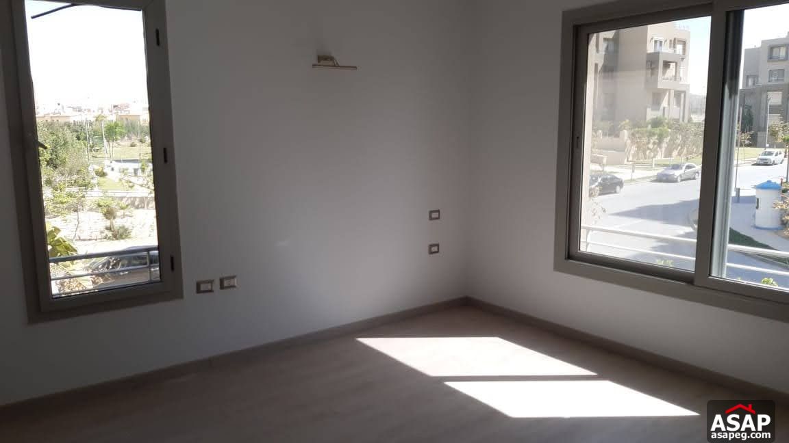 Studio for Sale in Village Gate Studio for Sale in Village Gate