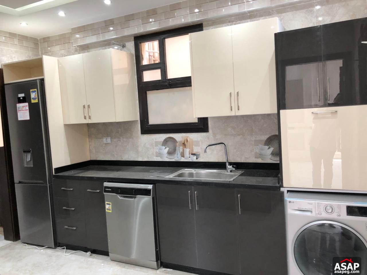 Triplex for Rent in Eastown Sodic Triplex for Rent in Eastown Sodic