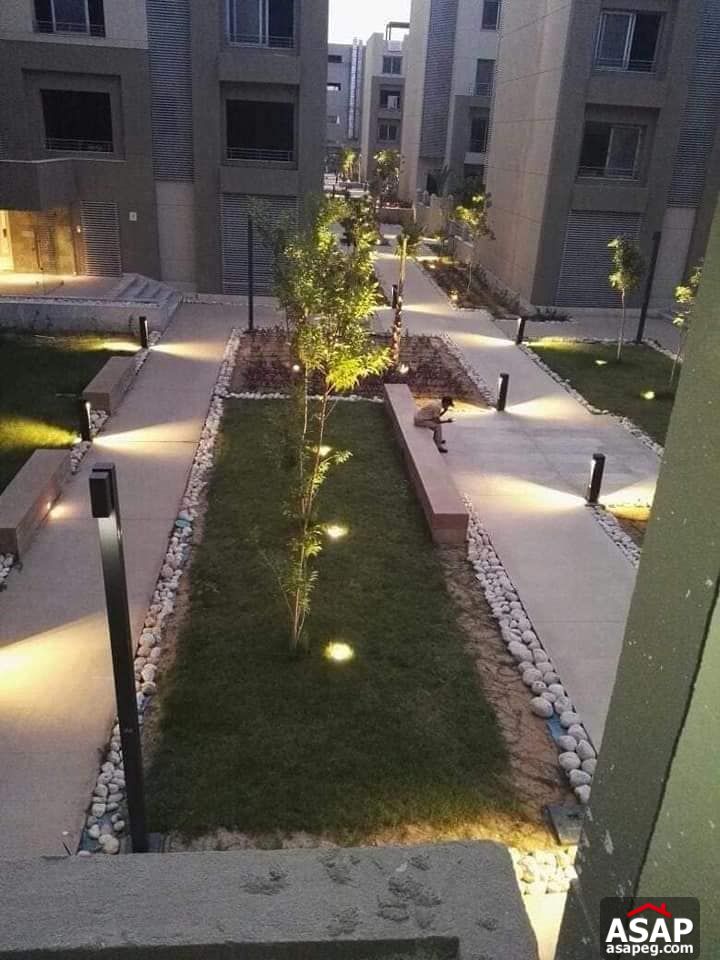 Duplex with Garden for Sale in Village Avenue Duplex with Garden for Sale in Village Avenue