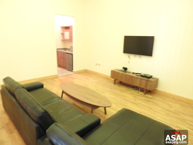 Villa with Swimming Pool in West Golf for Rent